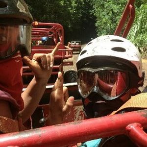 Meet your Posher, Cynthia